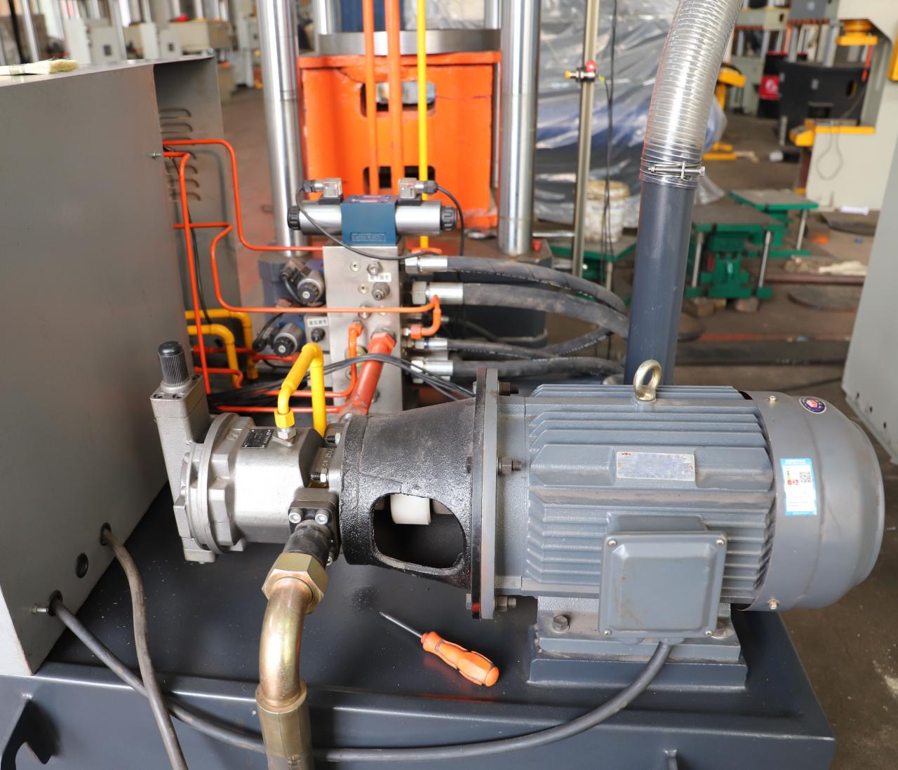 Hidroformarea plăcii fierbinți de 100 de tone Mașină de ștanțat Mașină de presă hidraulică