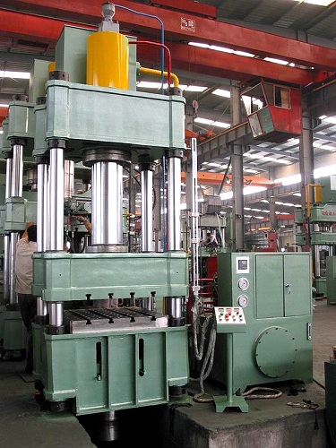 Mașini de perforare a găurilor metalice Mașină de presa hidraulică cu patru coloane de 100 de tone